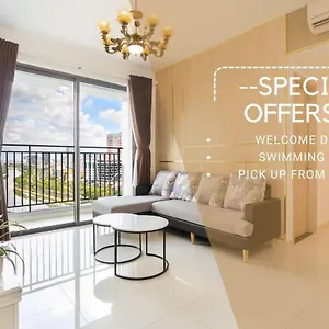 Apartment Lyn's Home-river Gate- Pool- Gym-pick Up, Ho Chi Minh City