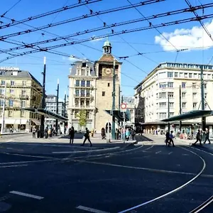 https://celui-qui-est-au-centre.genevahotels4all.com