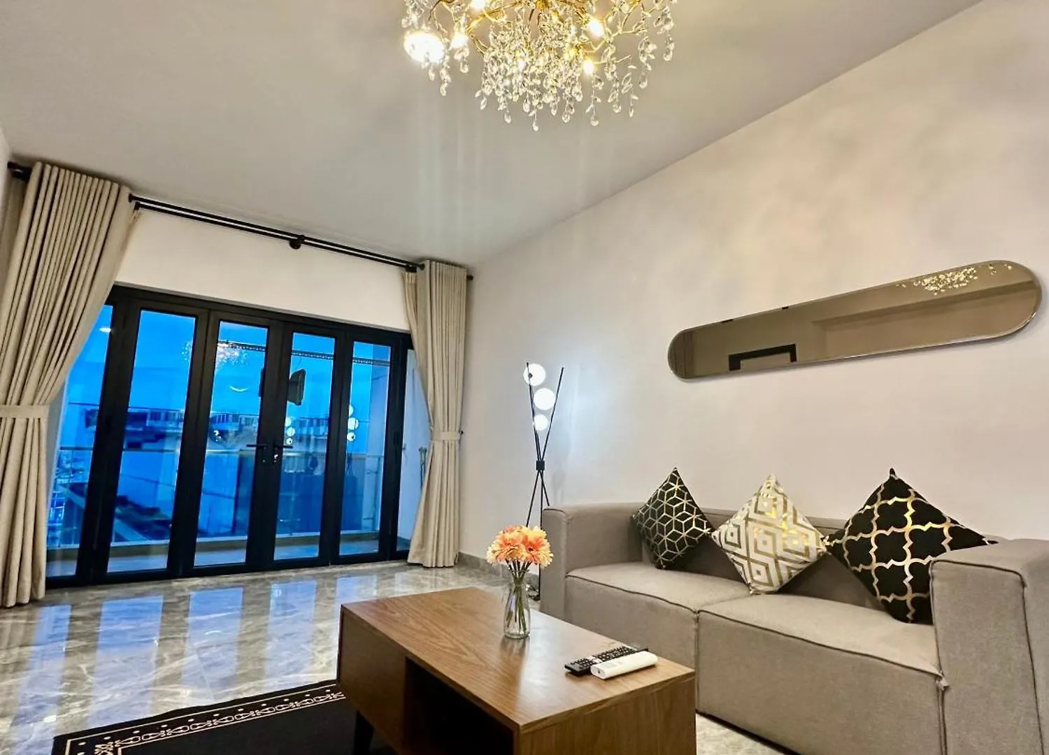 Luxury Gold Apartment 86 : D1- Mension , Rooftop Pool - District 1 Ho Chi Minh City 0*,  Vietnam
