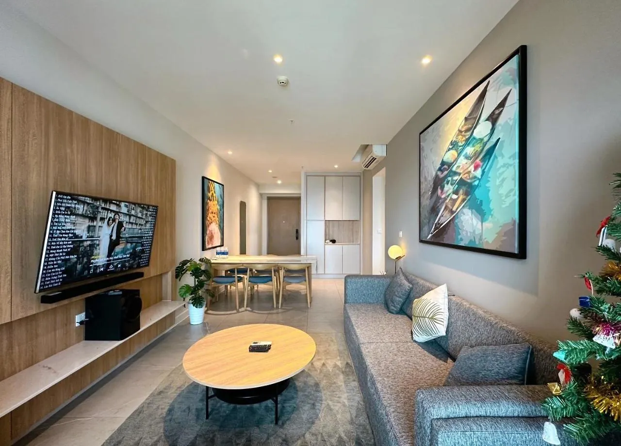 Luxury Gold Apartment 86 : D1- Mension , Rooftop Pool - District 1 Ho Chi Minh City Vietnam