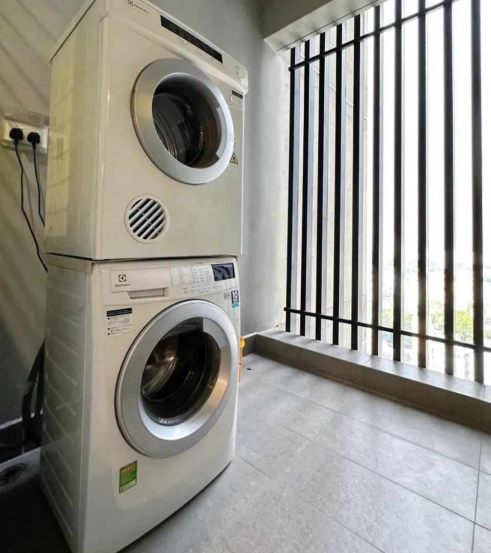 Luxury Gold Apartment 86 : D1- Mension , Rooftop Pool - District 1 Ho Chi Minh City