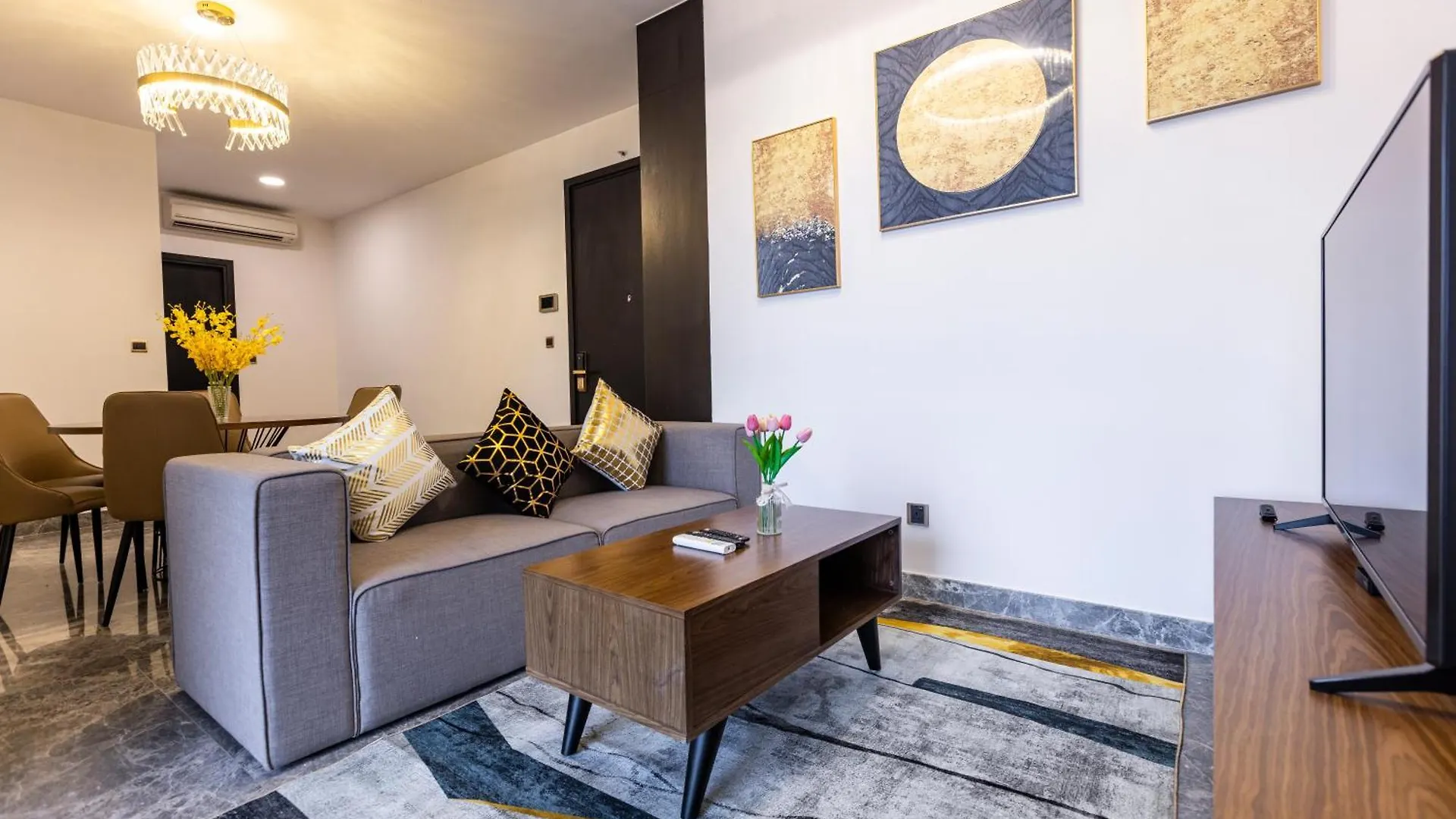 Luxury Gold Apartment 86 : D1- Mension , Rooftop Pool - District 1 Ho Chi Minh City
