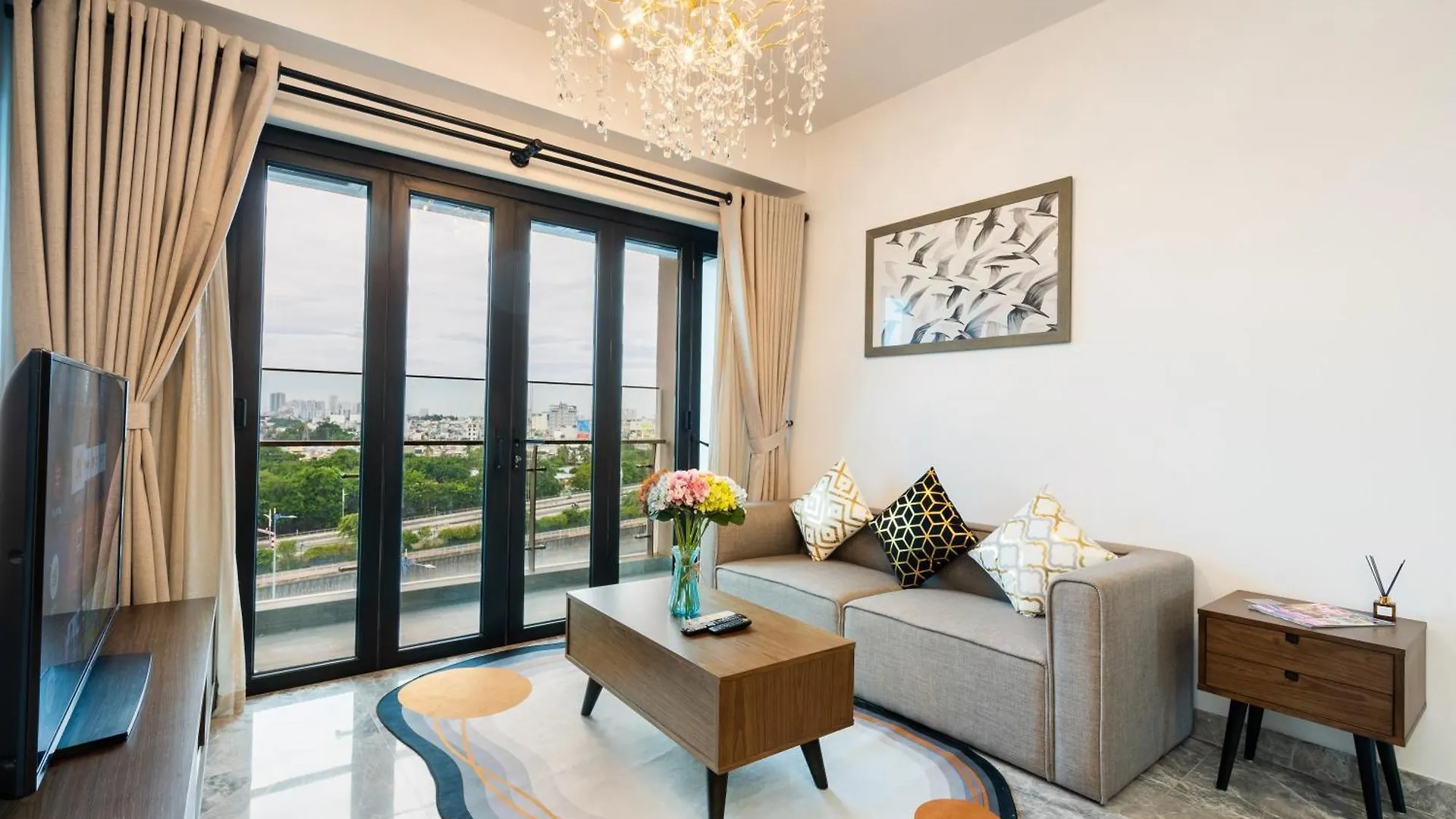 Luxury Gold Apartment 86 : D1- Mension , Rooftop Pool - District 1 Ho Chi Minh City